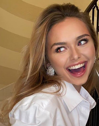 «Третий десяток!»: Стеша Маликова отпраздновала 20-летие (видео)