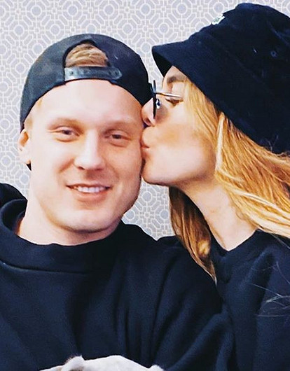 Анна Седокова подарила Тимме браслет на 14 февраля и не угадала с размером (видео)