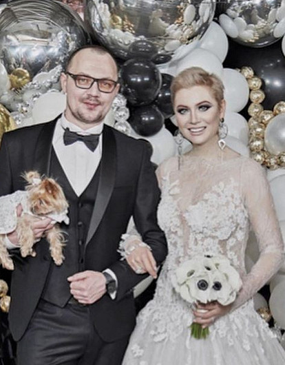 Писательница Лена Ленина вышла замуж и постриглась «под мальчика»