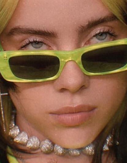 «Не время умирать»: Билли Айлиш представила саундтрек к новому «Бонду» (красиво)