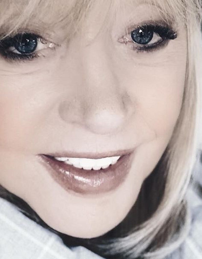 «Хорошие друзья — пластические хирурги»: Алла Пугачева ответила на вопросы о подтяжке лица