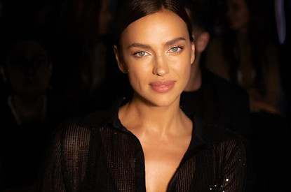 Ирина Шейк станцевала зажигательный тверк в окружении толпы мужчин (видео)