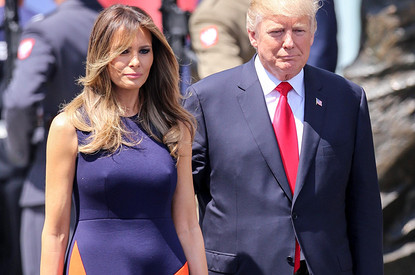 7 противоречивых образов Мелании Трамп, которые лишают ее статуса иконы стиля