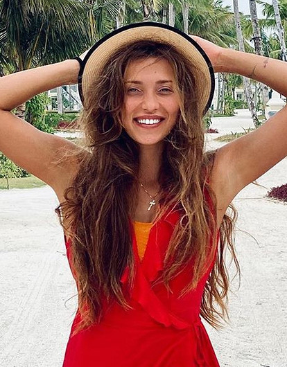 «Героиня!»: Регина Тодоренко восхитилась родившей четвертого ребенка Оксаной Самойловой