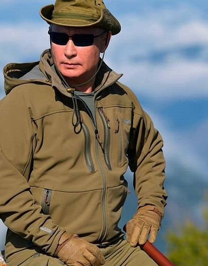 Из фразы Владимира Путина «бабки-то где» сделали мем (на случай важных переговоров)