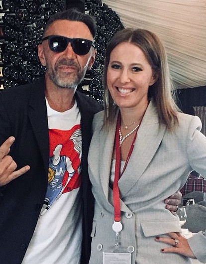 Сергей Шнуров оправдался за вступление в партию (и высмеял Собчак с Охлобыстиным)