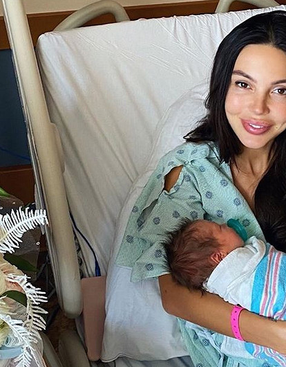 «Олимпийский чемпион по кесарево»: Оксану Самойлову выписали на третий день после операции