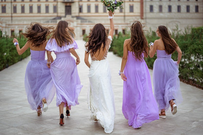 Подружка невесты: что надеть на свадьбу в 2020 году