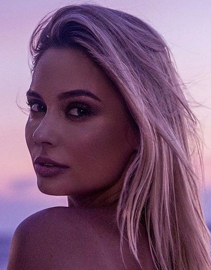 Наталья Рудова в бикини снялась под душем на Мальдивах (горячее видео)