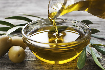 Быстрый обмен веществ и гладкая кожа: польза и вред оливкового масла