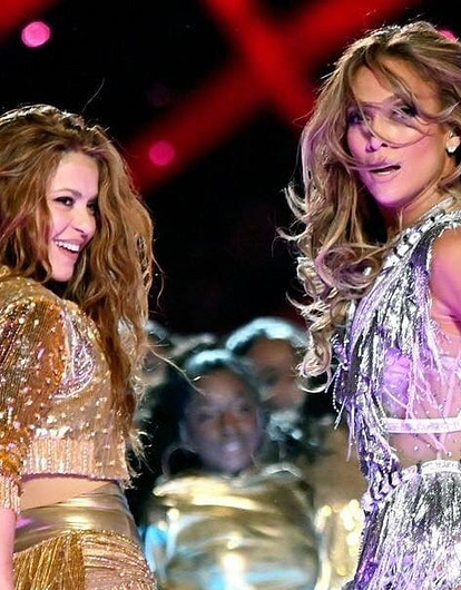 Дженнифер Лопес и Шакира вместе выступили на Super Bowl 2020 (и зрители забыли о футболе)