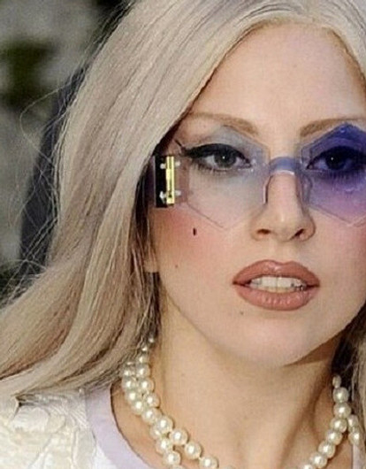 Леди Гага показала нового бойфренда-миллиардера