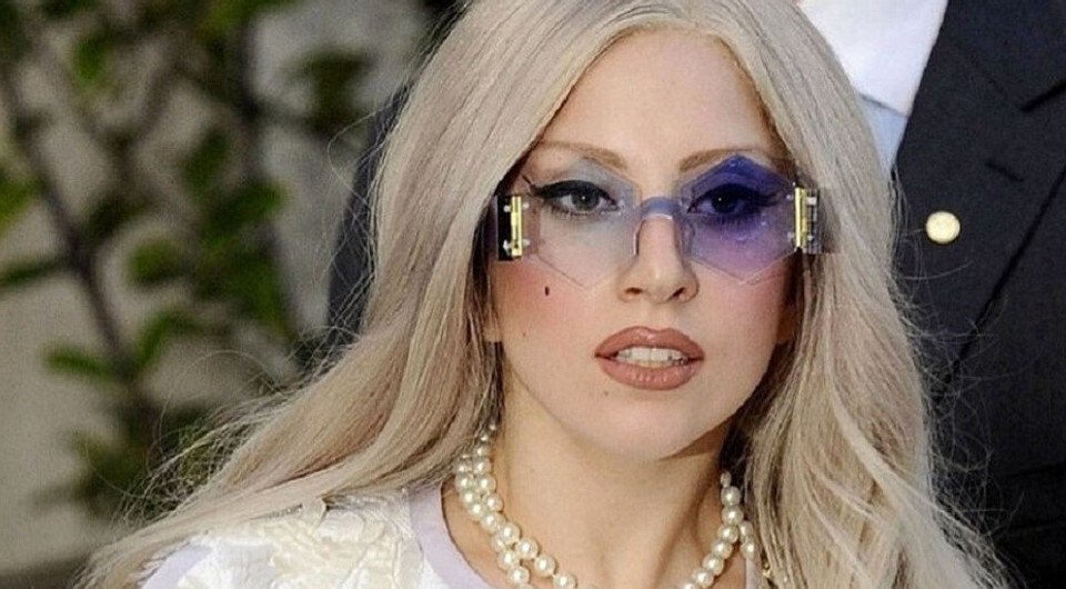 Леди Гага показала нового бойфренда-миллиардера