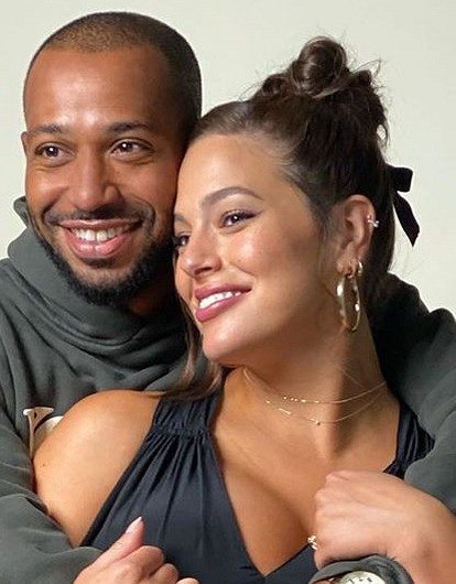 Эшли Грэм рассказала о домашних родах (и рассекретила имя сына)