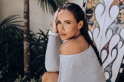 Косметолог опубликовала фото Айзы Анохиной после подтяжки лица (любопытное зрелище)