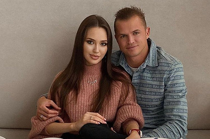 Дмитрий Тарасов «присутствовал» на родах Костенко по видеосвязи