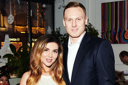 Янис Тимма подарил Анне Седоковой щенка необычной породы (милое видео)