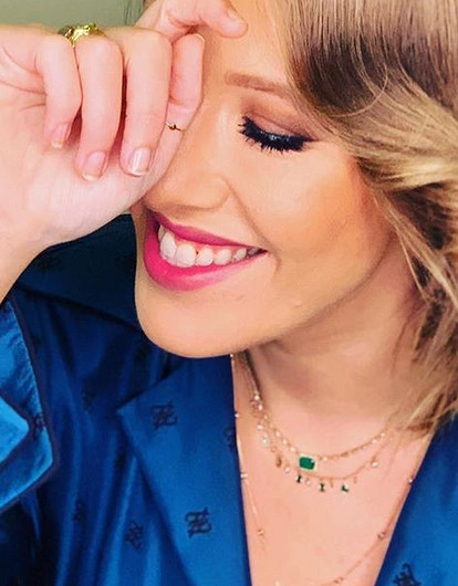 Ксения Собчак показала, как ее трехлетний сын Платон расцеловывает свою ровесницу (видео)