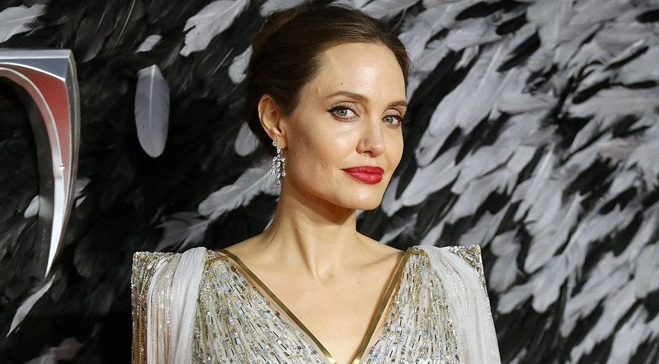 «Вдохнуть через боль»: две дочери Анджелина Джоли почти одновременно перенесли тяжелые операции