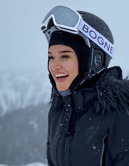 Ксения Бородина разделась до нижнего белья в Куршевеле