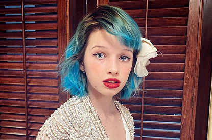 12-летняя дочь Миллы Йовович сыграла в «Черной вдове» и «Питере Пене»