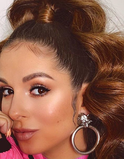 Нюша прокомментировала слухи о пластических операциях