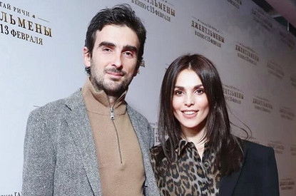 «Как Ромео и Джульетта»: Сати Казанова сравнила коронавирус с войной после разлуки с мужем-итальянцем