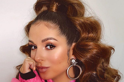 Нюша прокомментировала слухи о пластических операциях