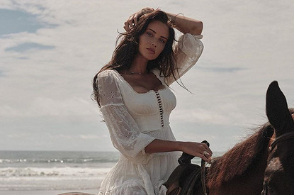 «Мама совсем чокнулась»: Анастасия Решетова показала, как защищает сына от бактерий (видео)