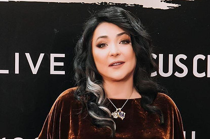 Похудевшая Лолита в купальнике попросила гречки (видео)