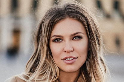 «Прыжок с парашютом и шоппинг в Европе»: Рита Дакота похвасталась подарками на юбилей