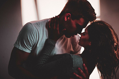 Море удовольствия: 8 видов женского оргазма (и как их достичь)