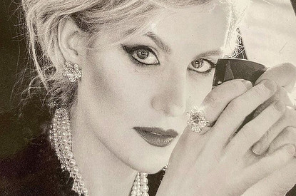 «Купила 8 бутылок водки»: Рената Литвинова о своих методах защиты от коронавируса