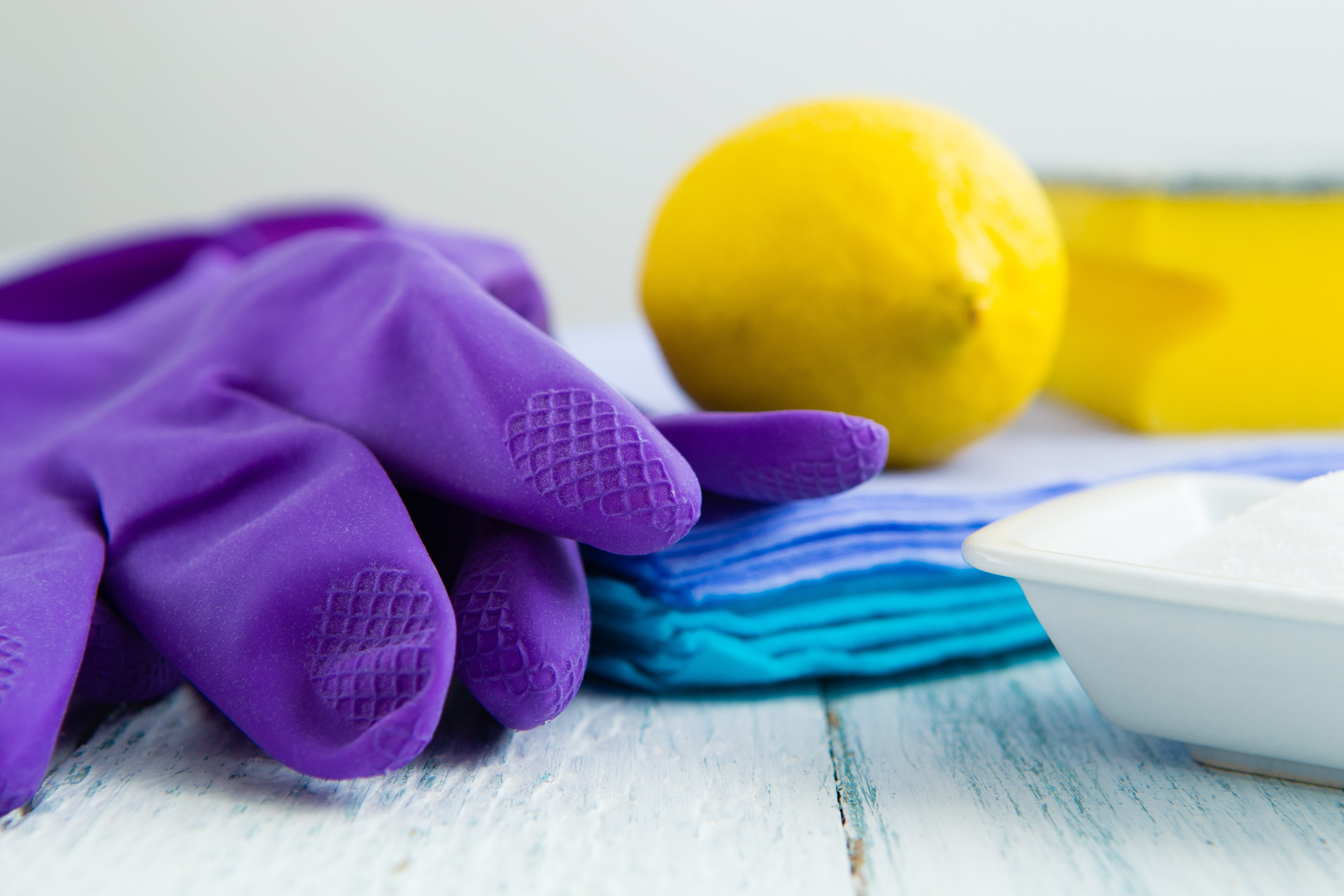Как очистить чайник от накипи лимонной кислотой: 2 проверенных способа