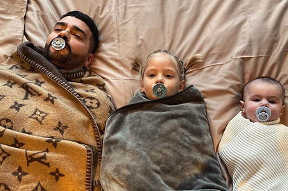 Анастасия Решетова поздравила дочь Тимати с днем рождения милым фото Ратмира (видео)