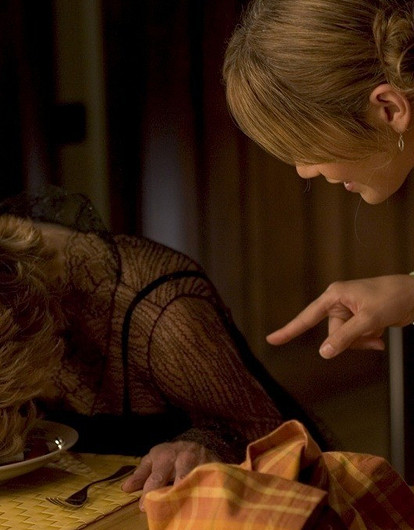 4 способа быстро поставить свекровь на место, когда она нагло лезет в вашу семейную жизнь