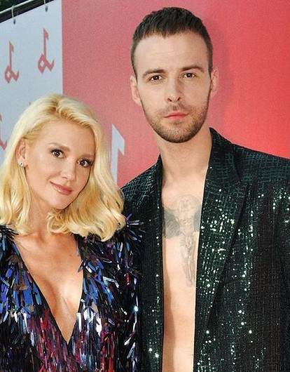 Экс-солистка «ВИА Гры» Миша Романова показала сына от Макса Барских (и имя назвала)