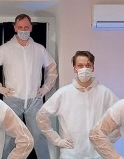 Максим Галкин оценил «коронавирусную» пародию на песню Uno группы Little big (видео)