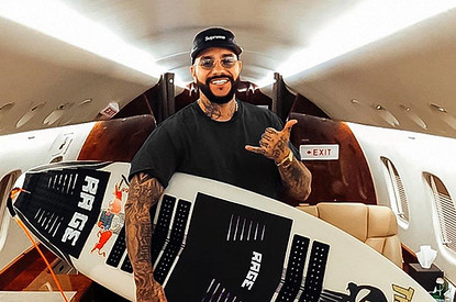 «Сплошное удовольствие»: Тимати «вышел в окно» на Мальдивах (видео)