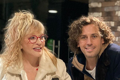 Настя Ивлеева восхитилась поцелуем Галкина и Пугачевой в прямом эфире (видео)