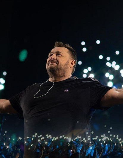 «Отрезали половину тела»: Сергей Жуков рассказал, как неосторожность на концерте подорвала ему здоровье