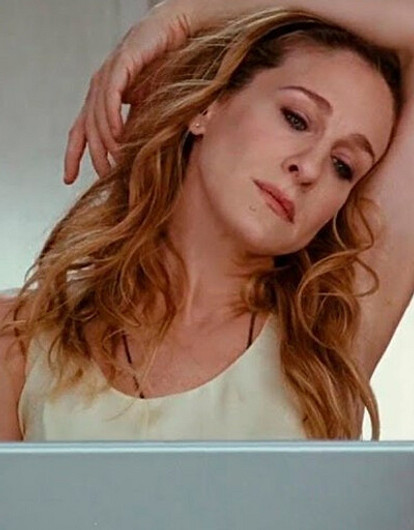 Модный карантин: 10 крутых вещей для комфортной работы из дома