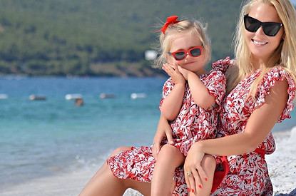 Пелагея показала, как ее трехлетняя дочь Тася поддержала #мойдодырchallenge (видео)