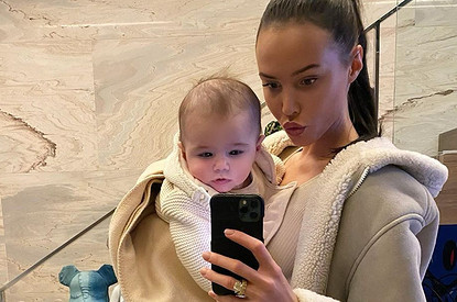 «Состояние разбитое»: Анастасия Решетова рассказала о совместном сне с 5-тимесячным сыном (видео)