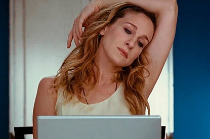 Модный карантин: 10 крутых вещей для комфортной работы из дома