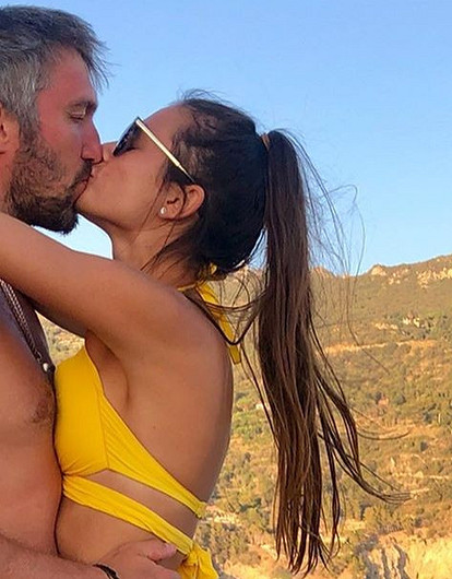 Беременная Анастасия Шубская поделилась пляжным фото из Мексики