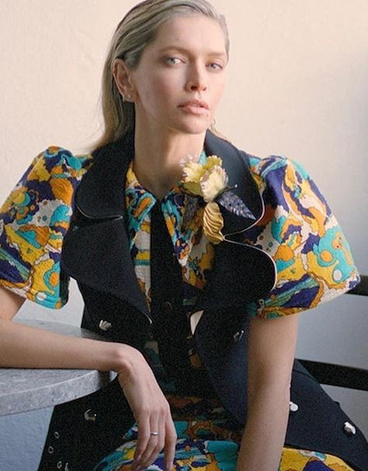 Вера Брежнева впервые показала свой шикарный дом