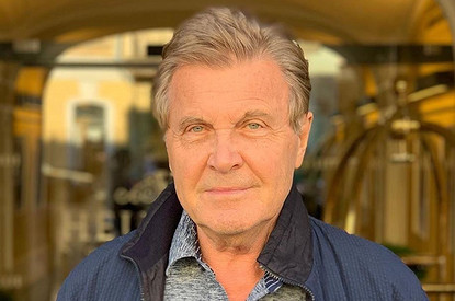 Заболевшего коронавирусом Льва Лещенко выписали из реанимации