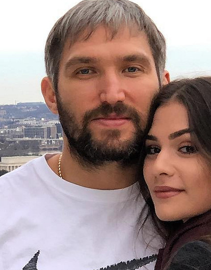 Анастасия Шубская рассекретила пол второго ребенка от Овечкина