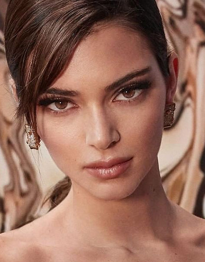 Кендалл Дженнер показала, как носить перевернутое бикини (запоминай новый тренд)